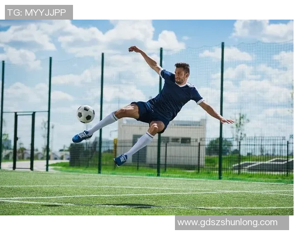 高清精选足球球星壁纸大全展现绿茵场上激情与传奇风采 高清精选足球球星壁纸大全展现绿茵场上激情与传奇风采